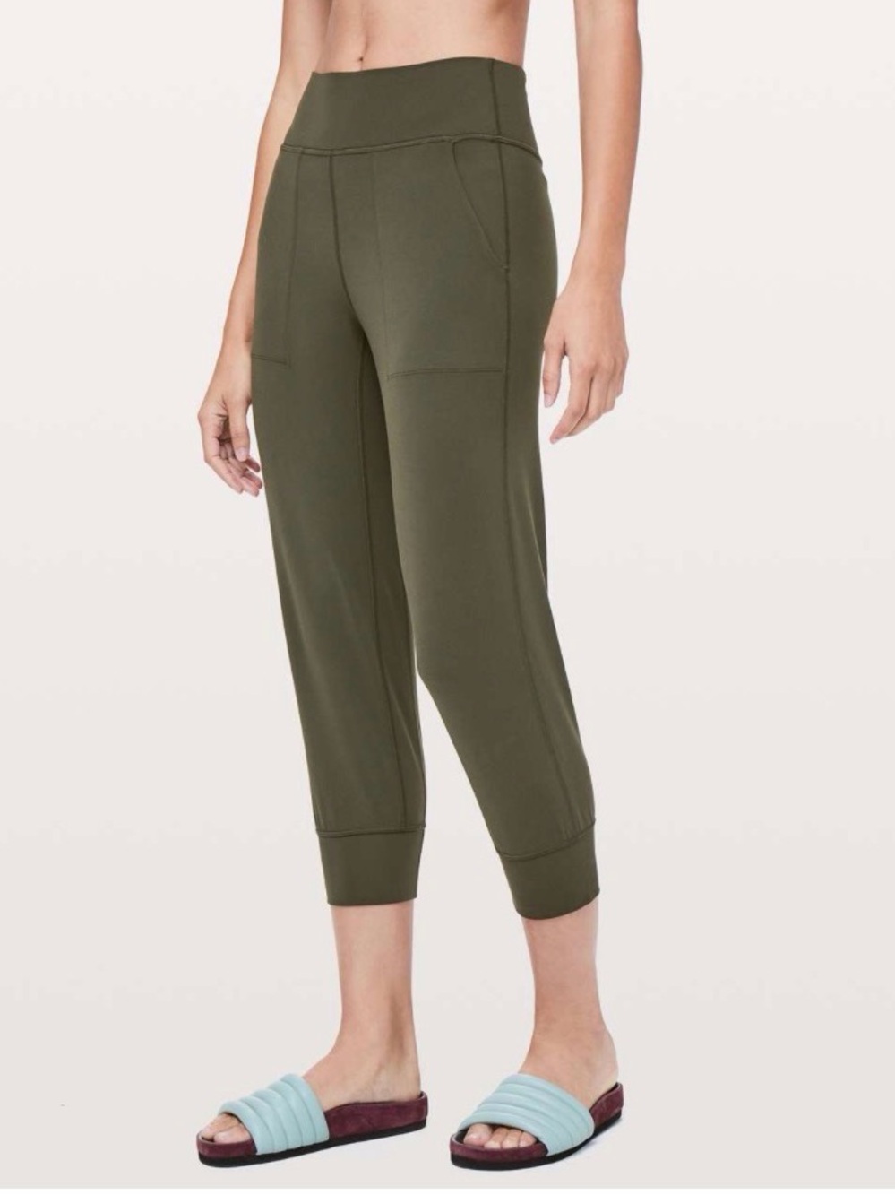Lululemon Align Jogger Crop in Dark Olive Capri Length Buttery Soft Yoga Active
